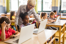 Computer teaching in the class
